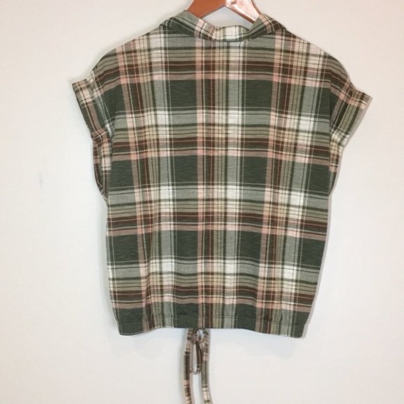 NWT Almost famous women’s checkered plaid short sleeve crop shirt size XL - Picture 4 of 4